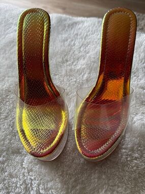Chase + Chloe Iridescent Yellow-Orange Slide Heels